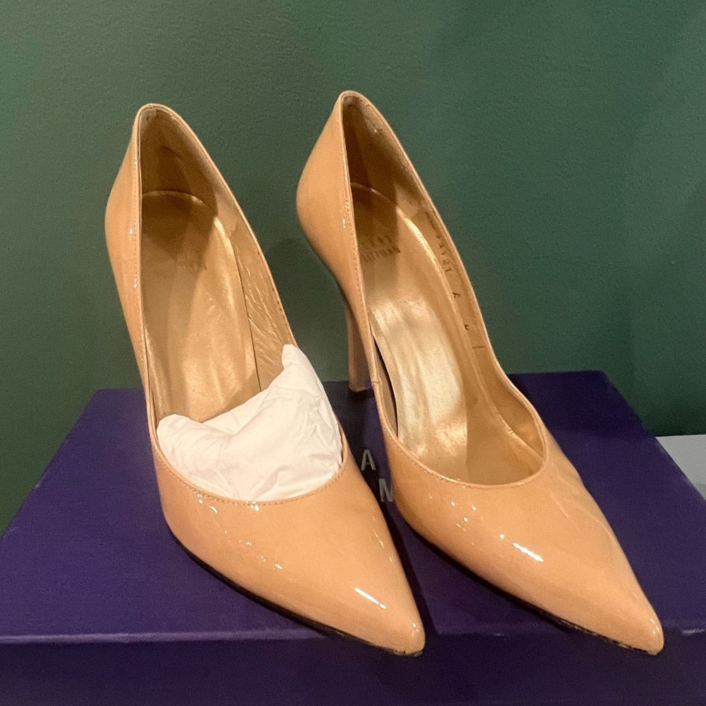 Stuart Weitzman Trouble Pump